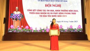 NỮ CÁN BỘ TIÊU BIỂU TRONG NGÀNH Y TẾ